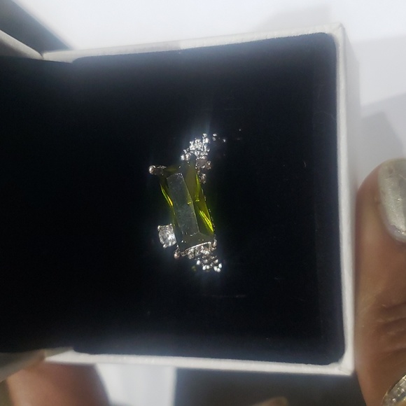 925 Olive Green Geometric Irregular Ring Adjustable - Picture 3 of 11